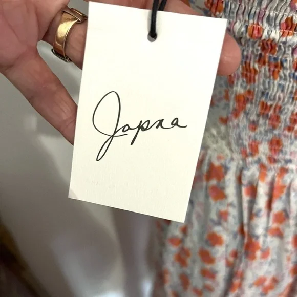 Japna Floral & Maxi Slight High/Low Size S​​​​​​​​​​​​​​​​​ - Picture 12 of 13